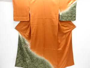 草の実に花模様刺繍訪問着